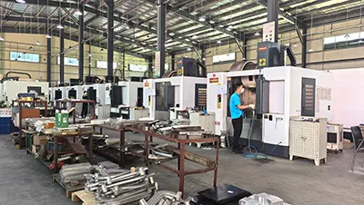 Centre d’usinage CNC