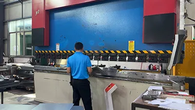 Plieuse CNC