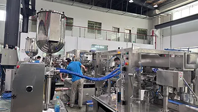  Atelier d’ensacheuses pour sachets préformés 